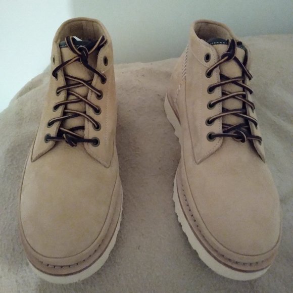 UGG Campfire Trail Nubuck Men's Boots SZ 11 NEW - Picture 7 of 8